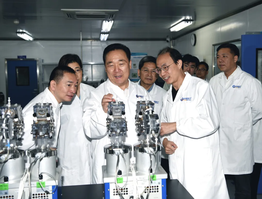 王浩專題調研推進大規模設備更新和消費品以舊換新工作